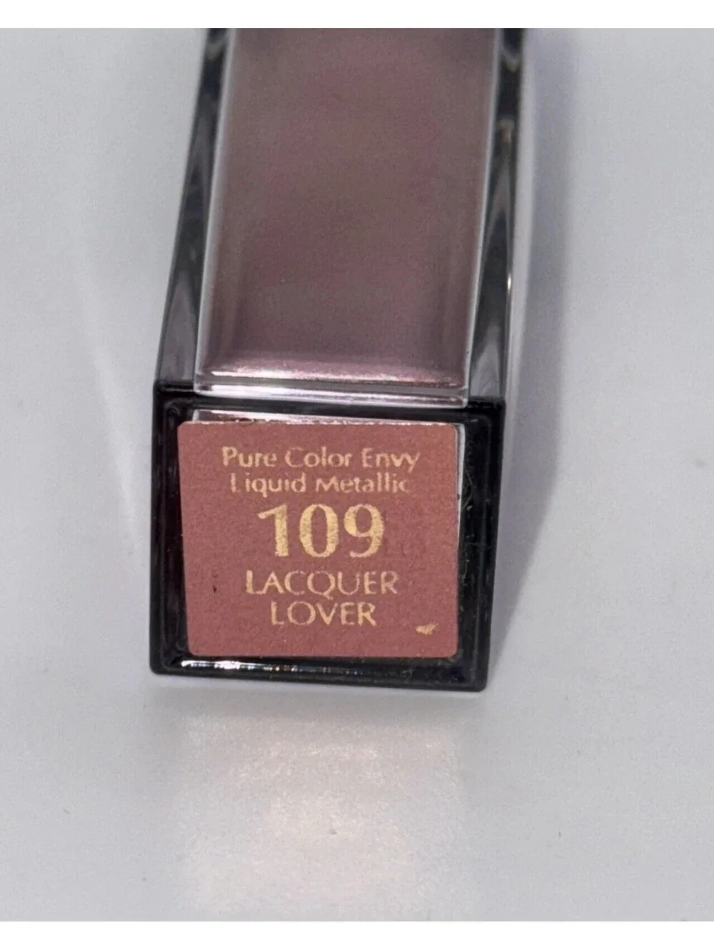 Estee Lauder pure color envy liquid metallic 109 Lacquer Lover